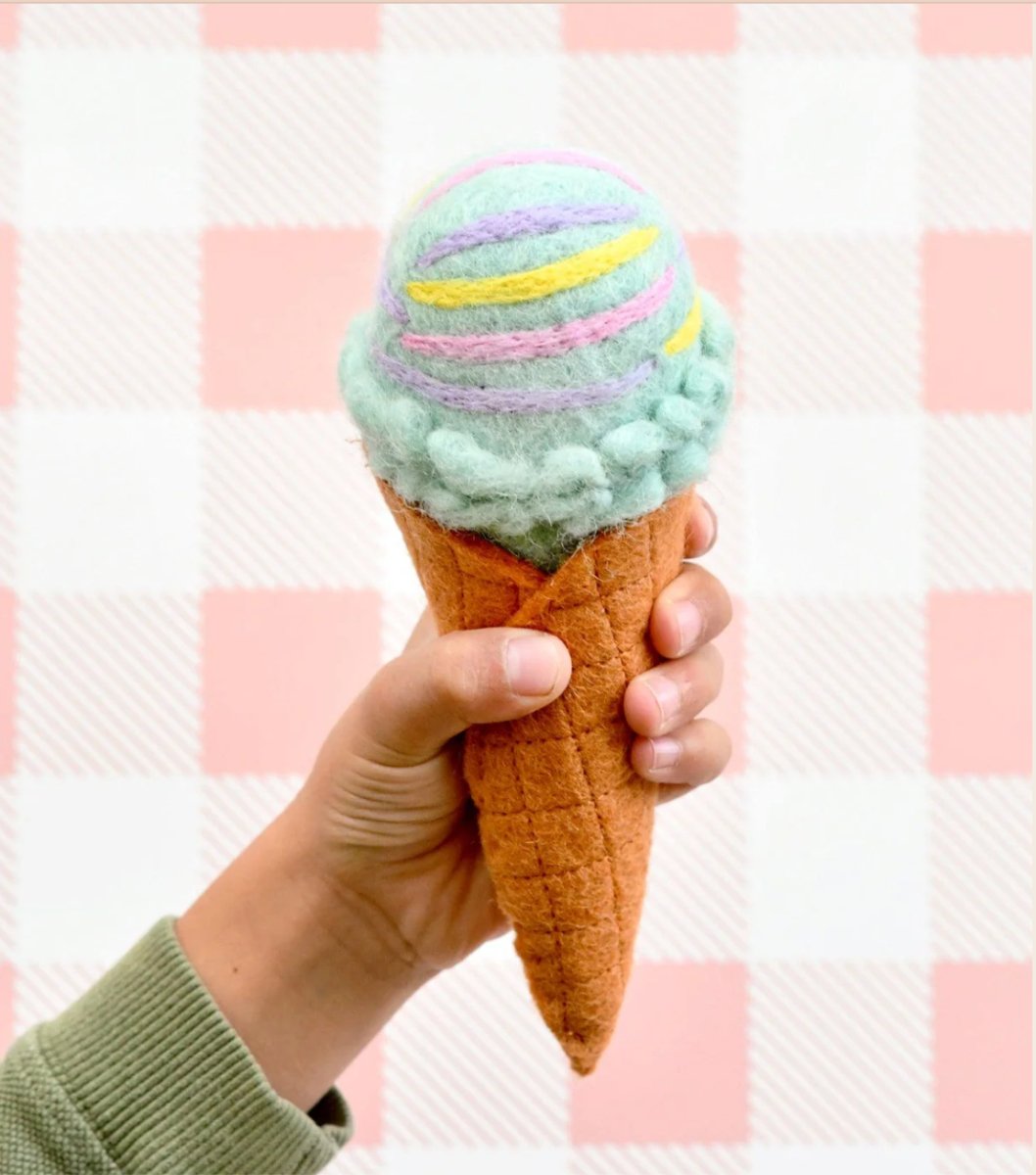 Felt Ice Cream Set - Waffle Cones and 9 Ice Cream Scoops | Tara Treasures