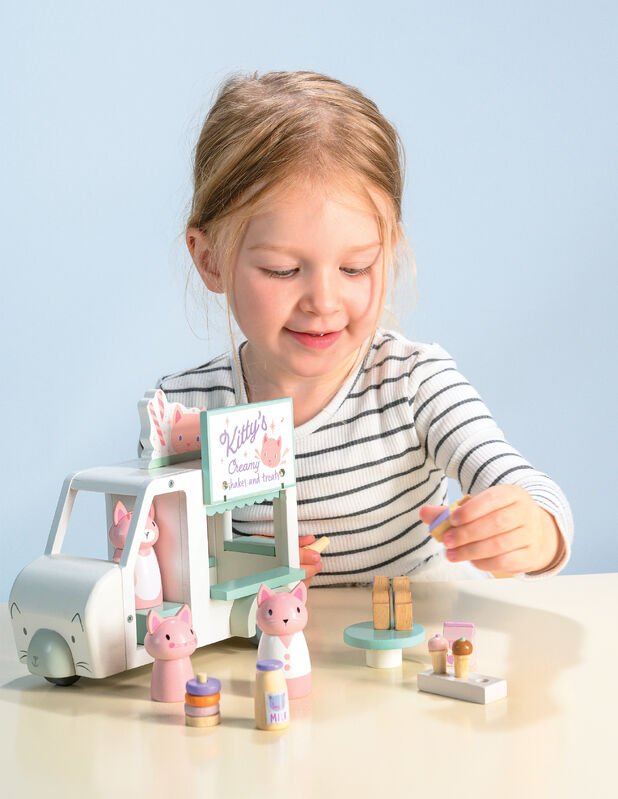Kitty's Milkshake Van - Tender Leaf Toys