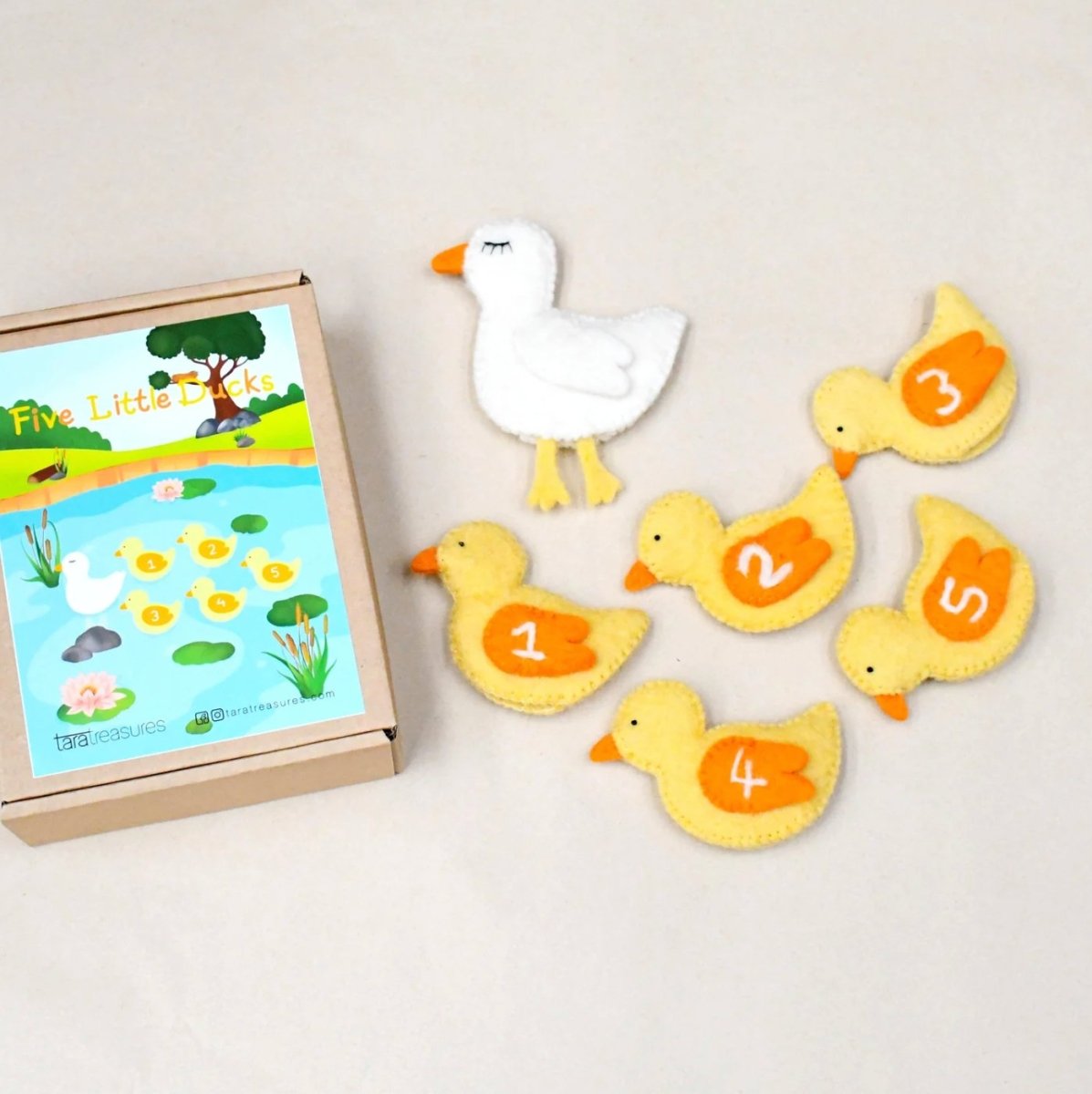 Tara Treasures | Five Little Ducks Finger Puppet Set