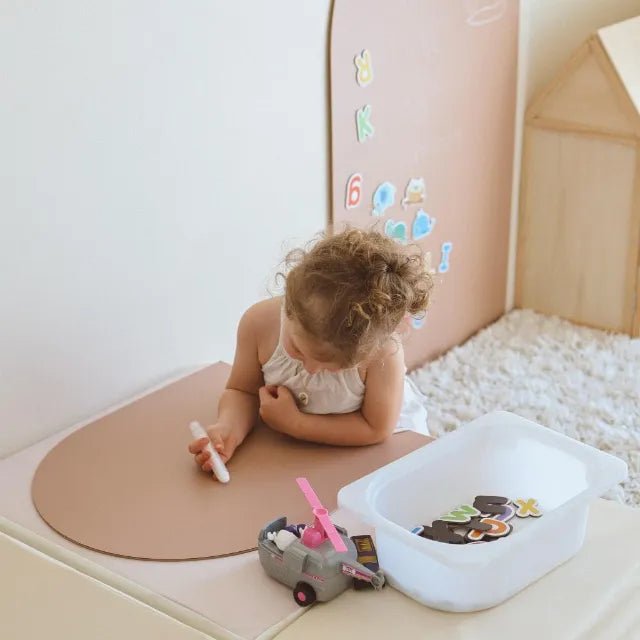 12 Retractable Washable Crayons + Pencil Case - Magplay