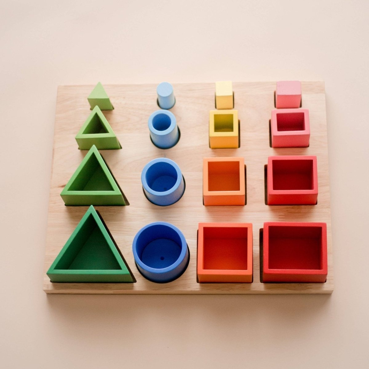 3D Sorting and Nesting Board | Q Toys