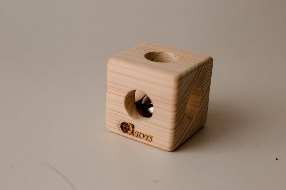 Montessori cube rattle