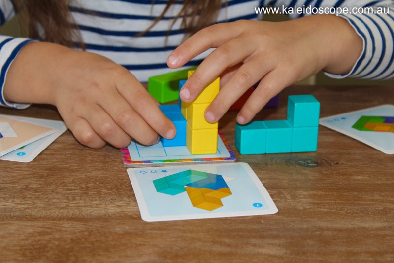 Cubissimo Sologic Game with 60 challenges - Djeco