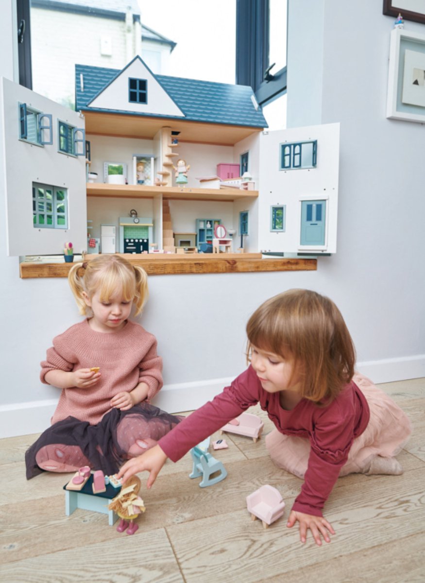 Dovetail Doll House - Tender Leaf Toys