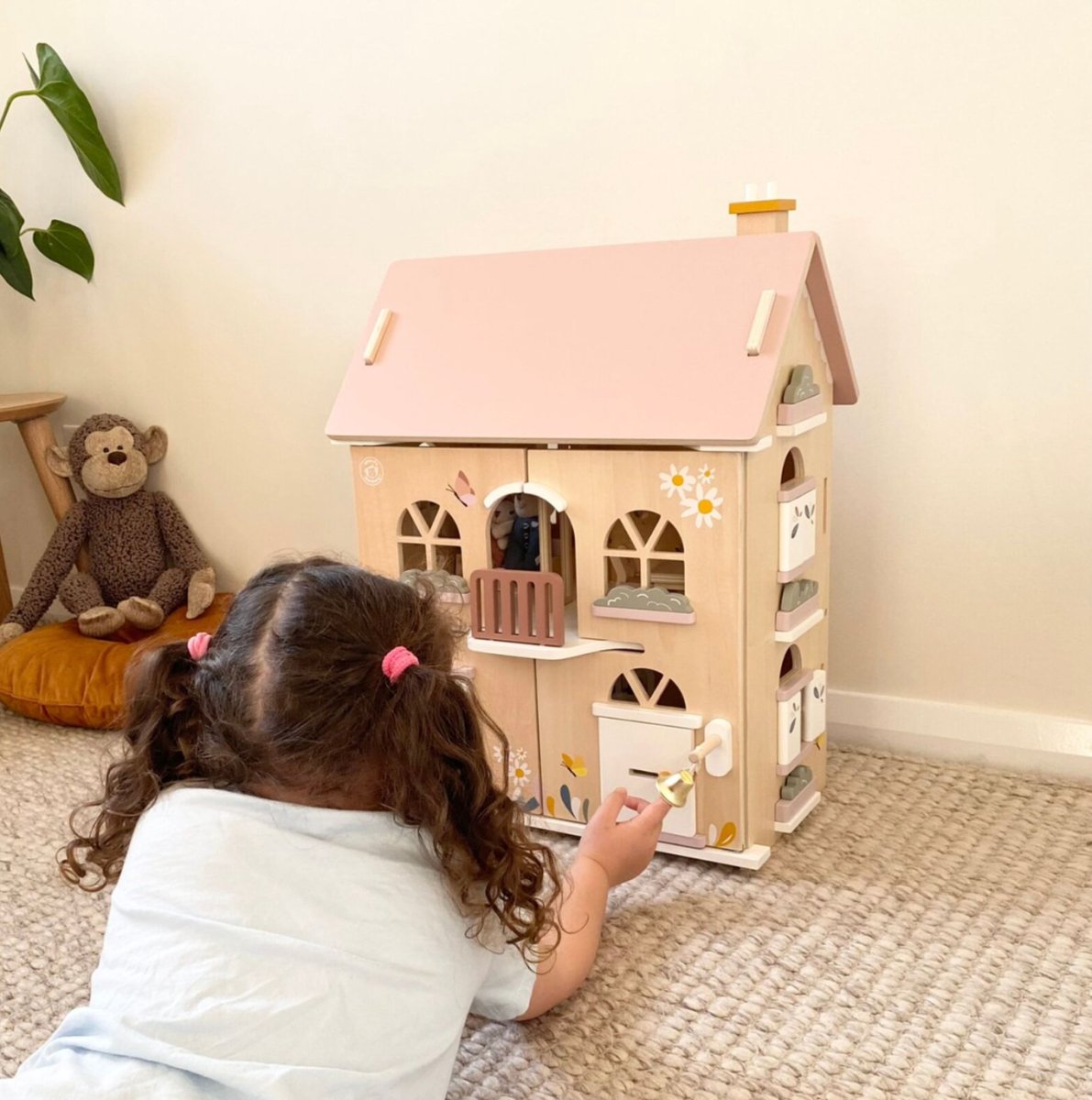 Flower Cottage Dolls House with Starter Furniture Set - Speedy Monkey