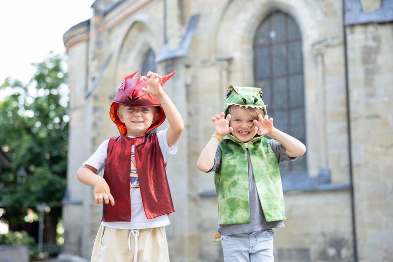 Great Pretenders - All Day Everyday Red Dragon Vest Size 3 - 4