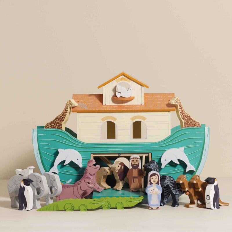 Noah's Great Wooden Ark & Animals - 23 Piece | Le Toy Van