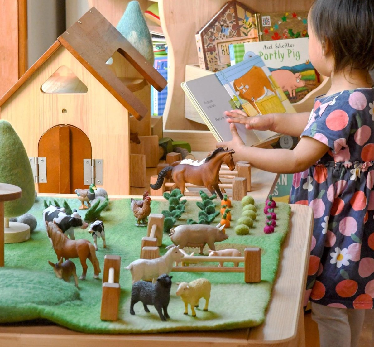 Tara Treasures - Large Farm Play Mat Playscape