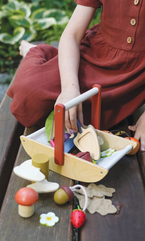 Wild Wood Foraging Trug (Basket) - Tender Leaf Toys