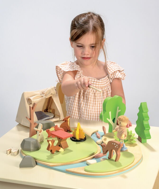 Wildlife Camping Playset - Tender Leaf Toys