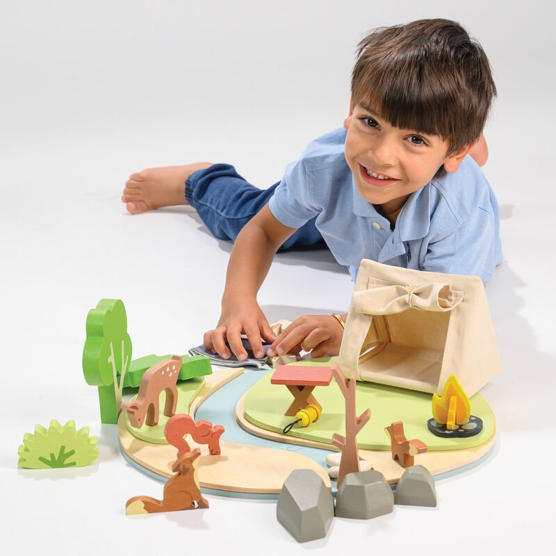 Wildlife Camping Playset - Tender Leaf Toys